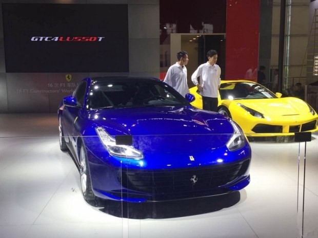 2016廣州車展探館：法拉利GTC4Lusso T