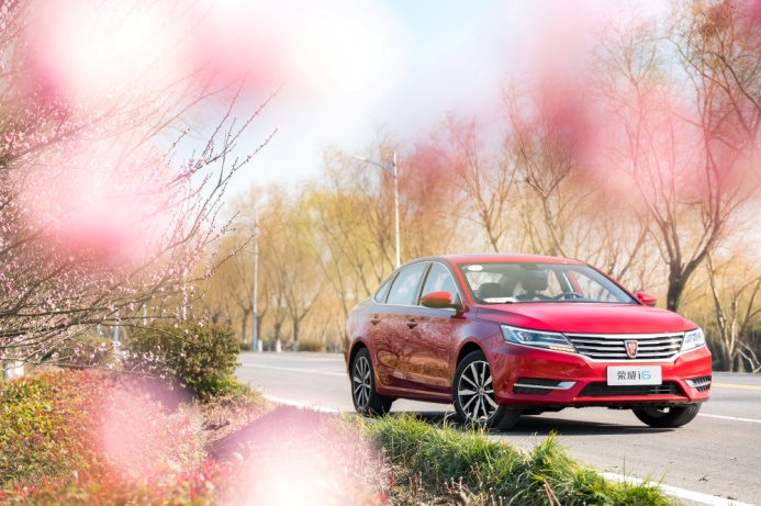 上汽乘用車2月銷量同比大漲屢創(chuàng)新高 將開創(chuàng)中國汽車全新格局