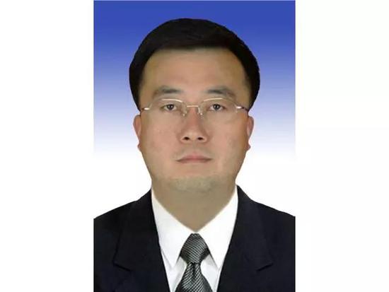 一汽集團領(lǐng)導班子成員調(diào)整:王國強邱現(xiàn)東任副總經(jīng)理