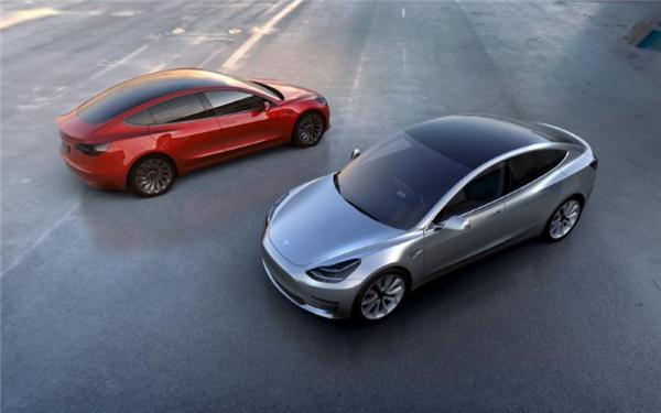 終于等到你!特斯拉Model 3本月開(kāi)始交付