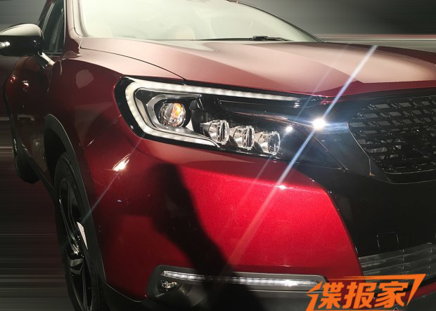 換裝LED大燈組 新款DS 6實(shí)車(chē)諜照曝光