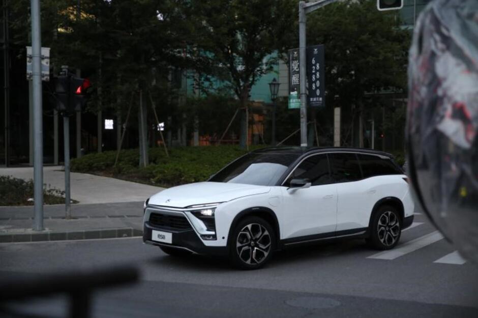 蔚來(lái)ES8量產(chǎn)版實(shí)車圖曝光 續(xù)航400km