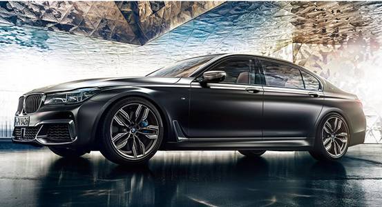 寶馬推出新Logo 精英車型或?qū)檐囍魈峁┨厥夥?wù)