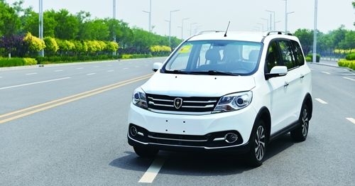 金杯750等車型因車身反光標(biāo)識粘貼不規(guī)范被召回