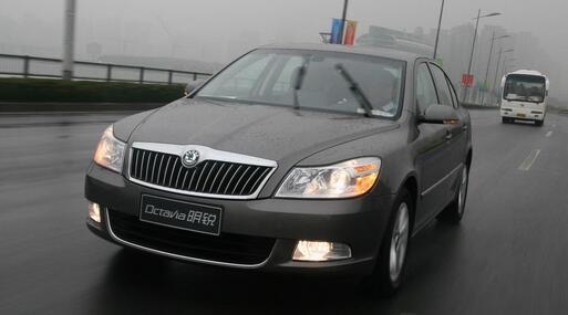 斯柯達明銳新車發(fā)動機燒機油嚴重
