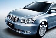 比亞迪F3車身生銹側(cè)裙邊從內(nèi)往外生銹嚴(yán)重