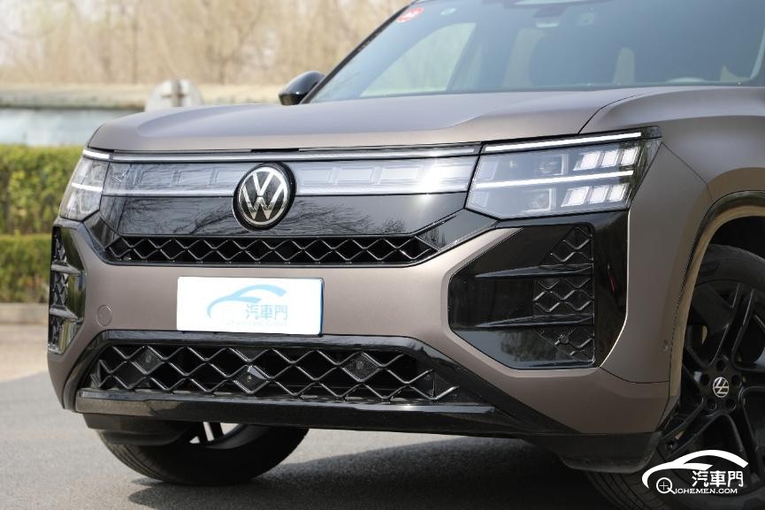 銀色的汽車

AI 生成的內(nèi)容可能不正確。