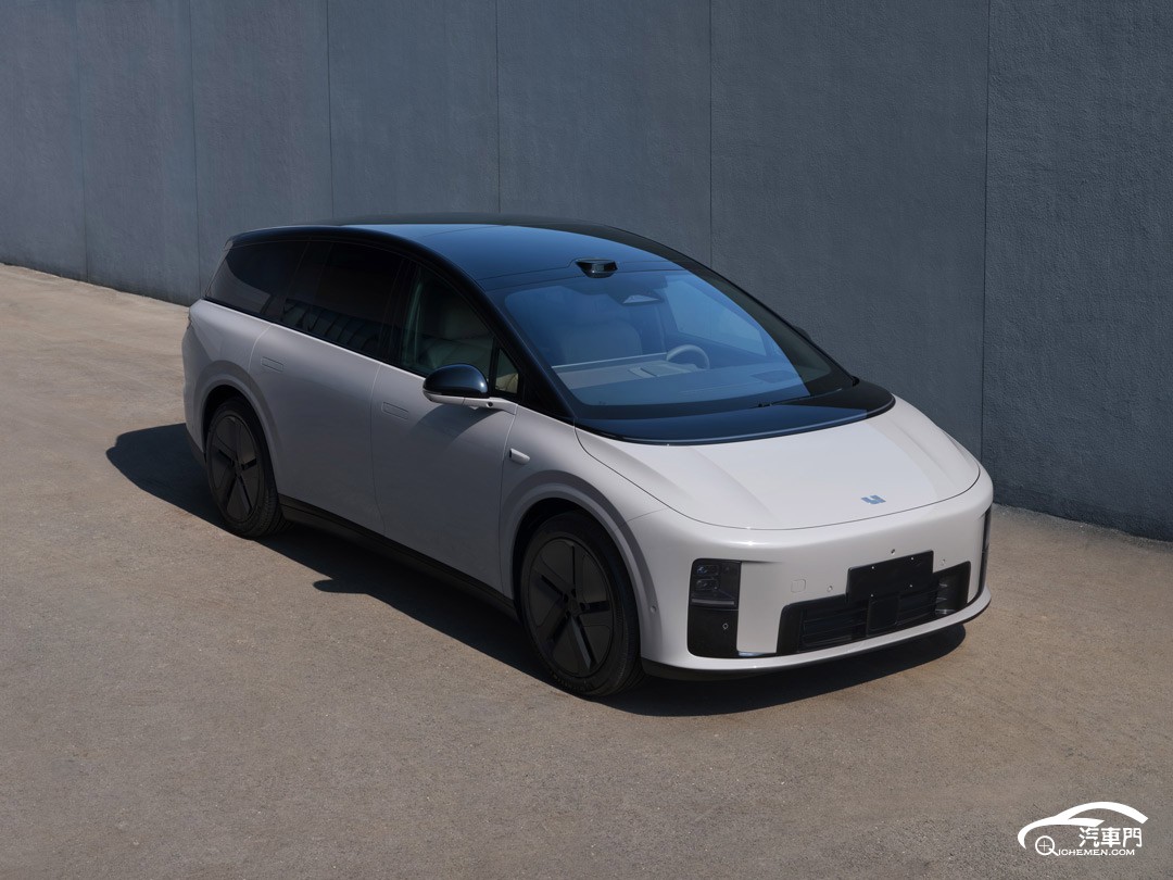 藍(lán)色的汽車

AI 生成的內(nèi)容可能不正確。