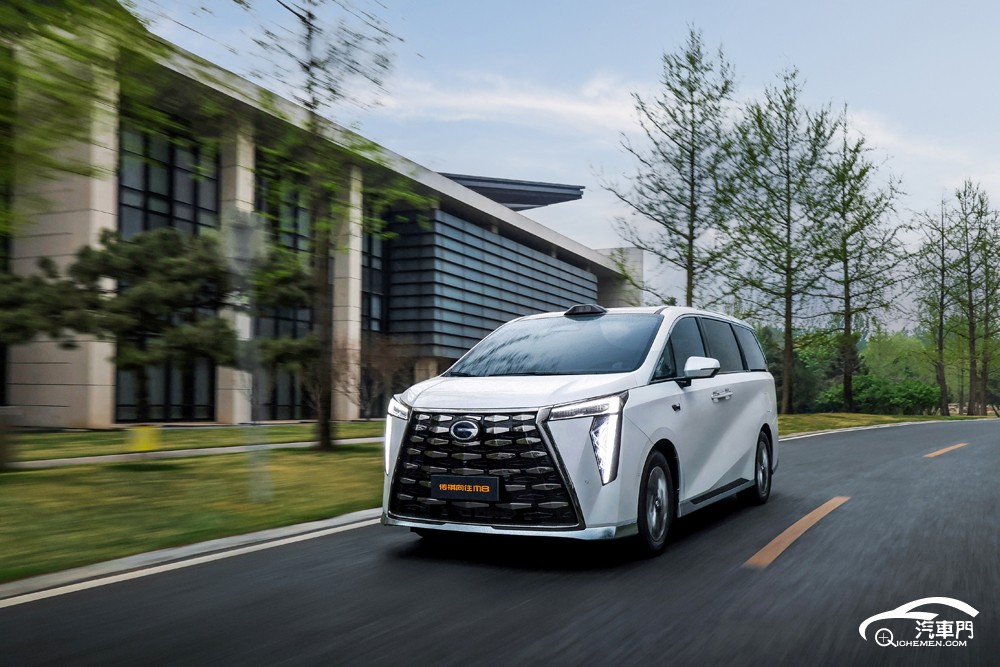 汽車行駛在路上

AI 生成的內(nèi)容可能不正確。