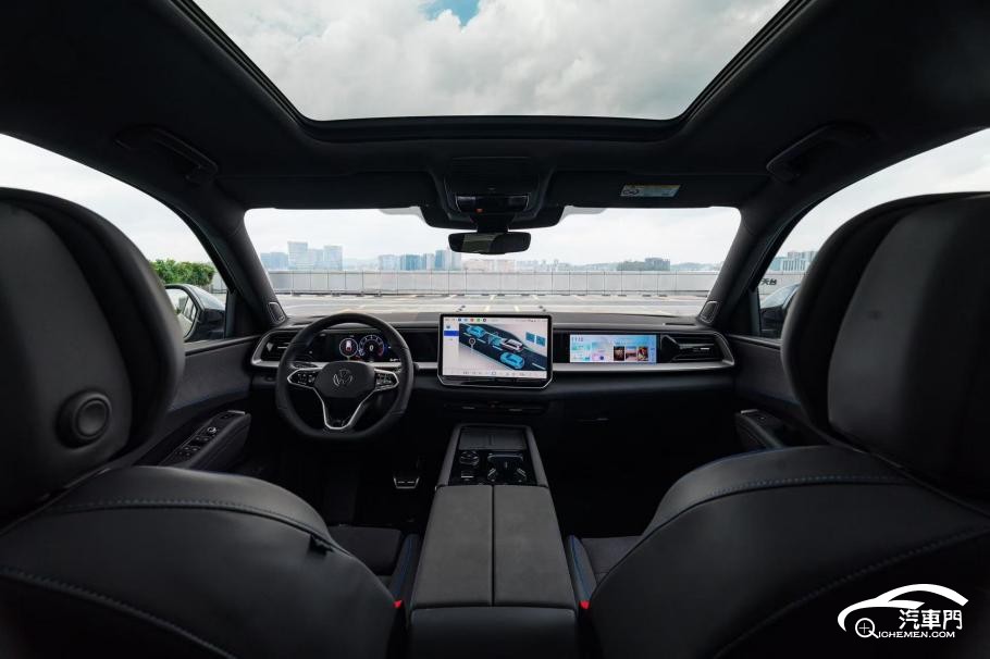 汽車的方向盤

AI 生成的內(nèi)容可能不正確。