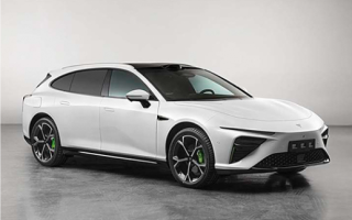 預(yù)計(jì)8月份上市 哪吒S獵裝車官圖發(fā)布