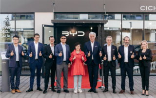比亞迪波蘭首家門店開業(yè)
