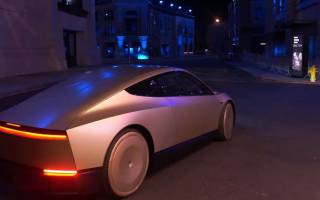 馬斯克暗示特斯拉正在開發(fā)更大的汽車
