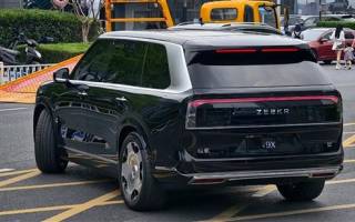 全新旗艦SUV 極氪9X實(shí)車路試曝光